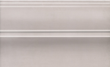 Плинтус ЛЕВАДА бежевый глянцевый 150х250 FMB031 (KERAMA MARAZZI)
